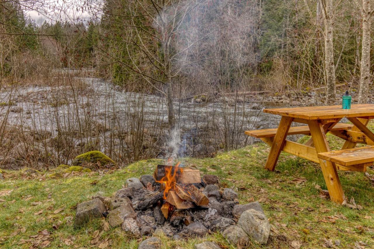 Riverbend Cabin 2 Rhododendron Ngoại thất bức ảnh